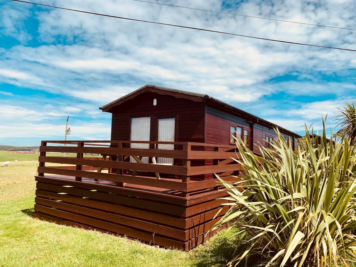 Lodge Cabin With Fabulous Views - Farm Holiday สแตรนราร์ ภายนอก รูปภาพ