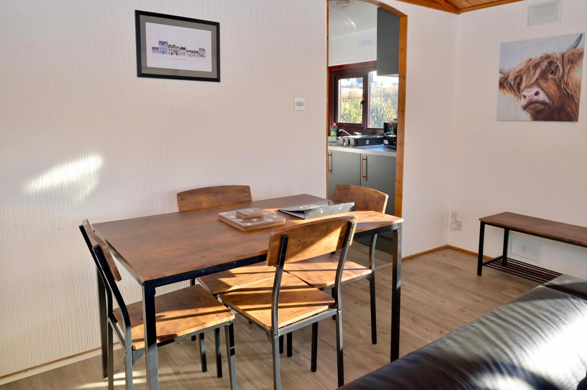 Lodge Cabin With Fabulous Views - Farm Holiday สแตรนราร์ ภายนอก รูปภาพ